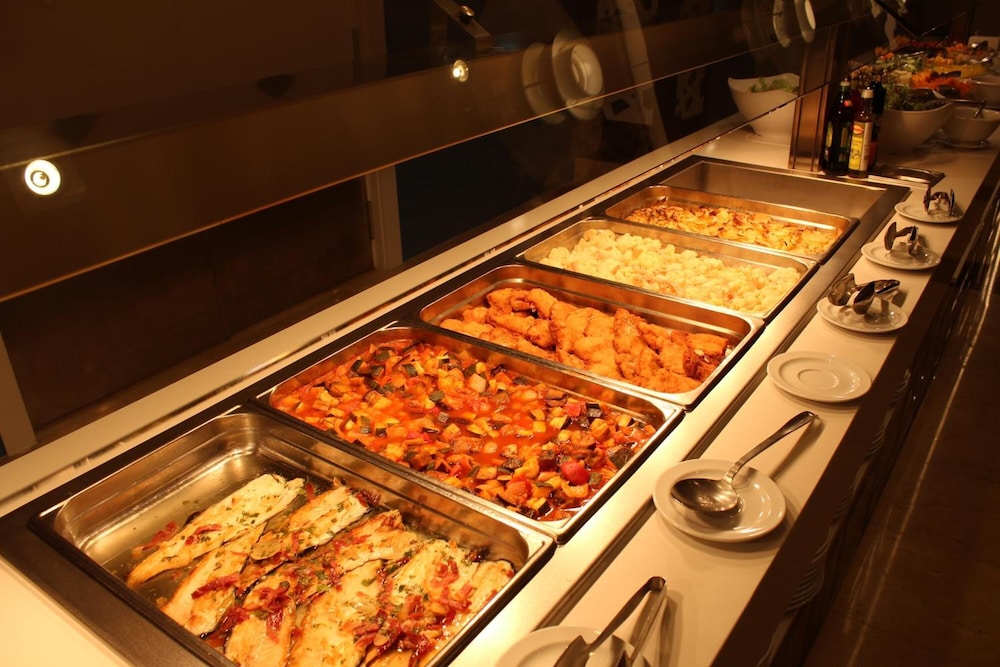 Evenia Olympic Garden — Restaurant & bars in Lloret de Mar, Catalonia