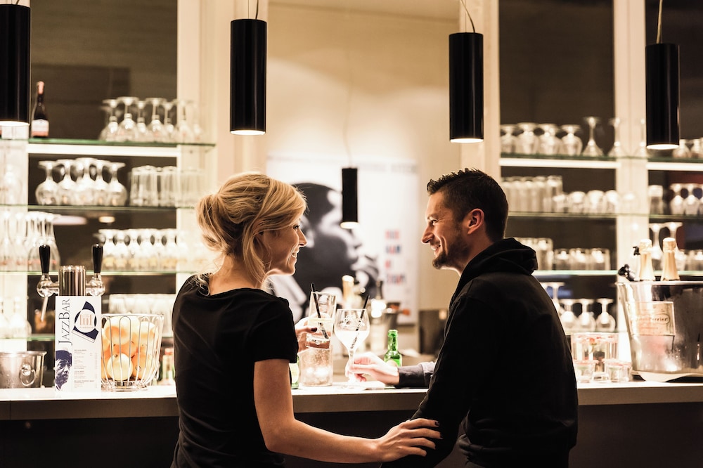Hotel Navarra Brugge — Restaurant & bars in Bruges, Flanders