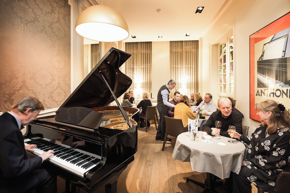 Hotel Navarra Brugge — Restaurant & bars in Bruges, Flanders