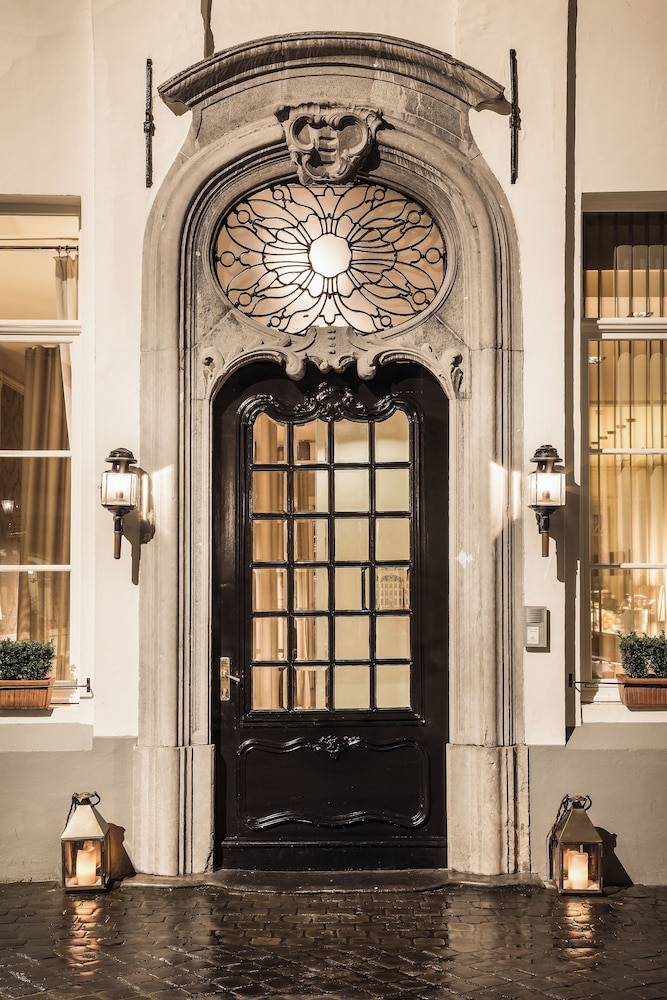 Hotel Navarra Brugge — Hotel building in Bruges, Flanders