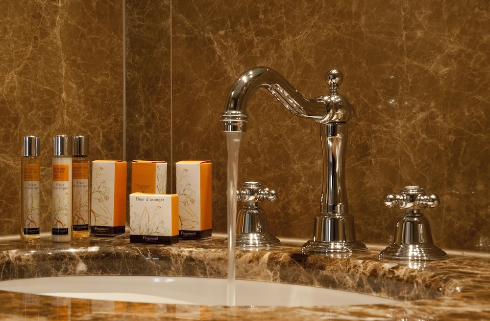 Dukes’ Palace Residence – by Dukes’ Hotel Collection — Hotel rooms in Bruges, Flanders