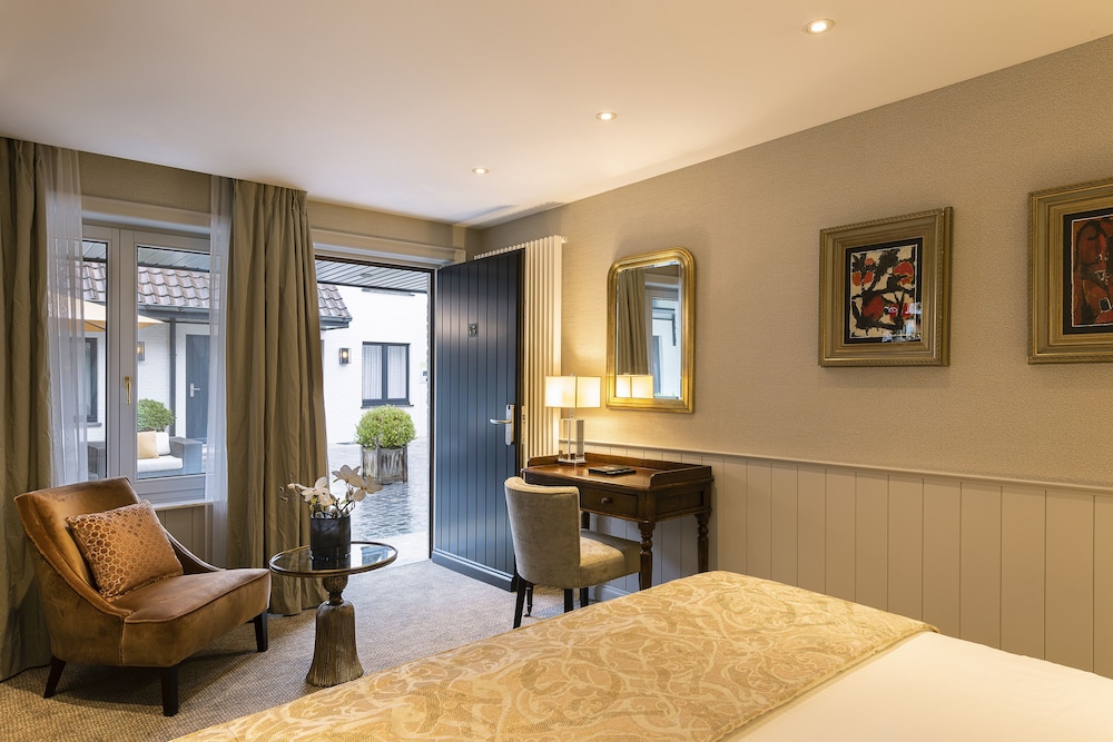Dukes’ Palace Residence – by Dukes’ Hotel Collection — Hotel rooms in Bruges, Flanders