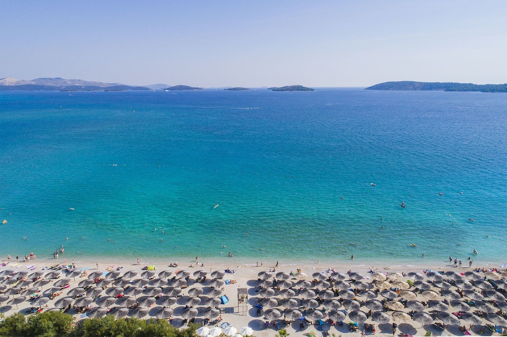 Amadria Park Family Hotel Jakov — Beach in Šibenik, Šibenik-Knin