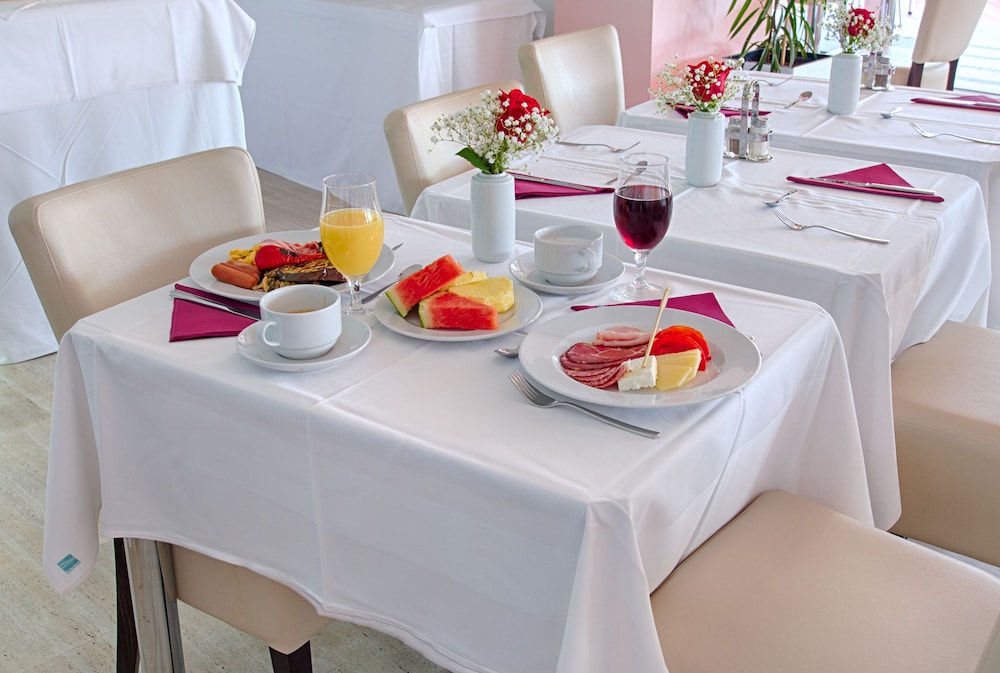 Hotel Uvala — Restaurant & bars in Dubrovnik, Dubrovnik-Neretva