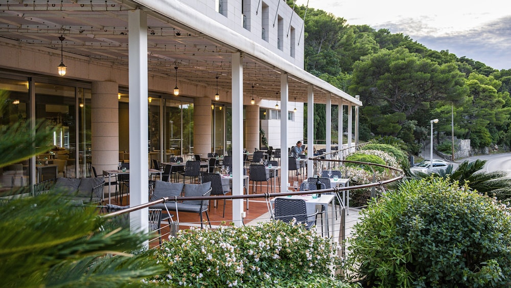 Hotel Uvala — Restaurant & bars in Dubrovnik, Dubrovnik-Neretva