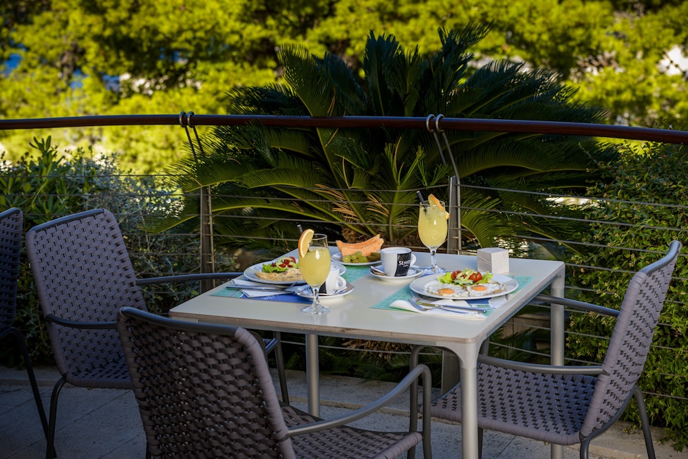Hotel Uvala — Restaurant & bars in Dubrovnik, Dubrovnik-Neretva