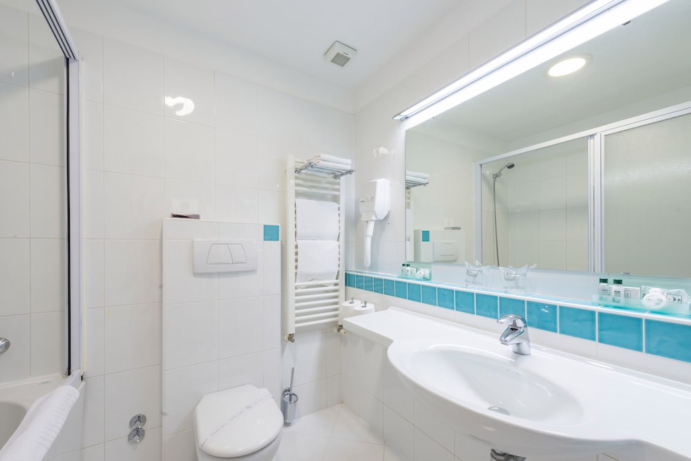 Hotel Uvala — Hotel rooms in Dubrovnik, Dubrovnik-Neretva