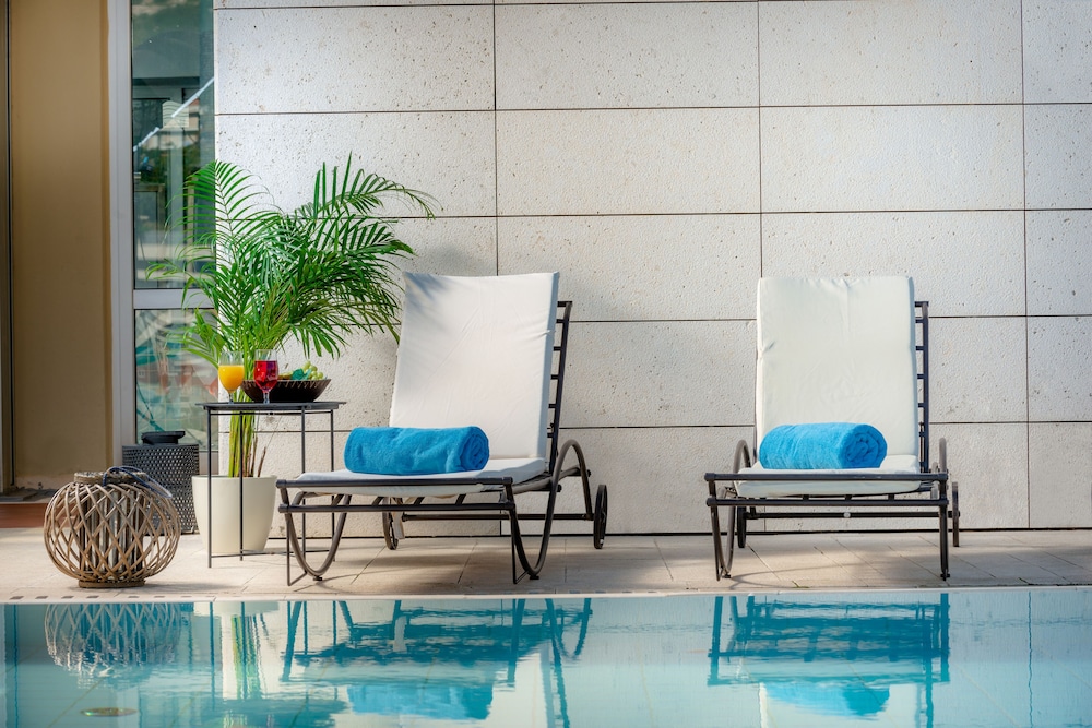Hotel Uvala — Swimming pool in Dubrovnik, Dubrovnik-Neretva