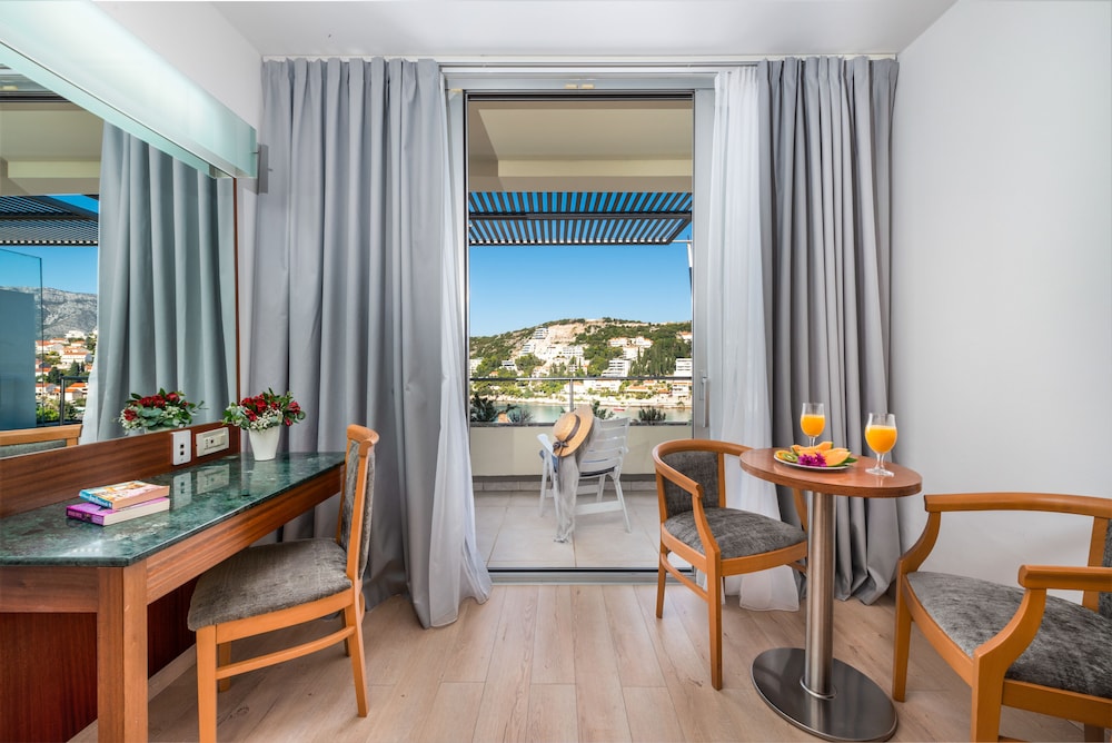 Hotel Uvala — Hotel rooms in Dubrovnik, Dubrovnik-Neretva