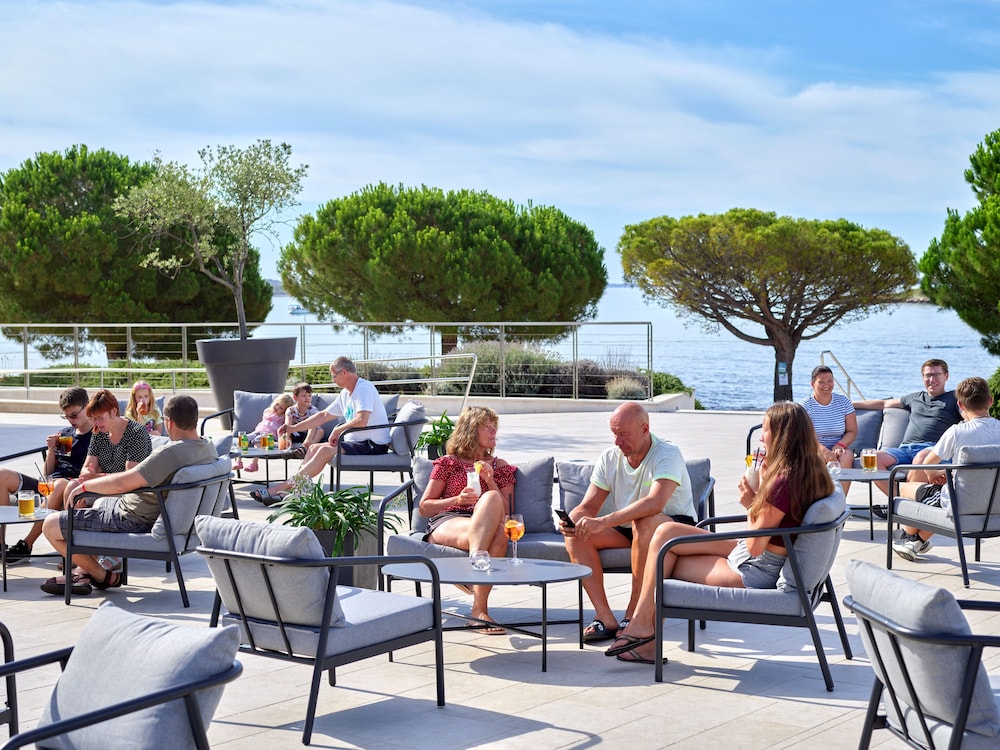 Maistra Select Villas Rubin Resort — Restaurant & bars in Rovinj, Istria