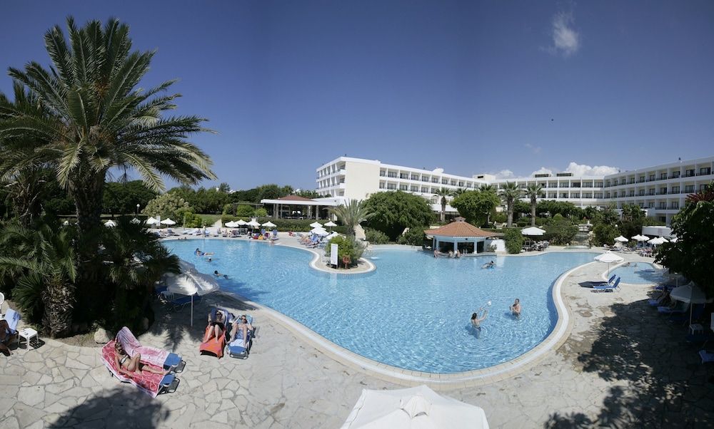 Avanti Hotel