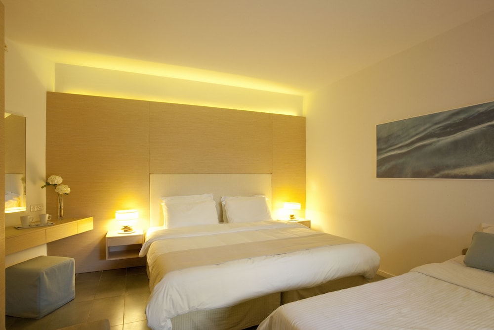 Capo Bay Hotel — Rooms in Protaras, Famagusta Region