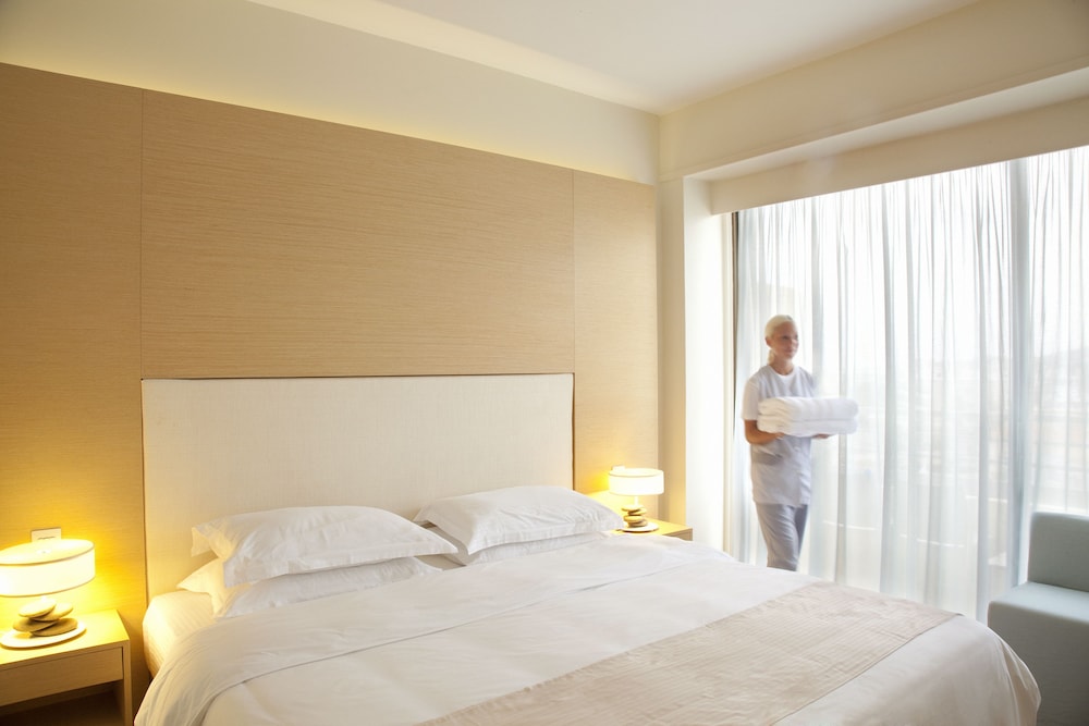 Capo Bay Hotel — Rooms in Protaras, Famagusta Region