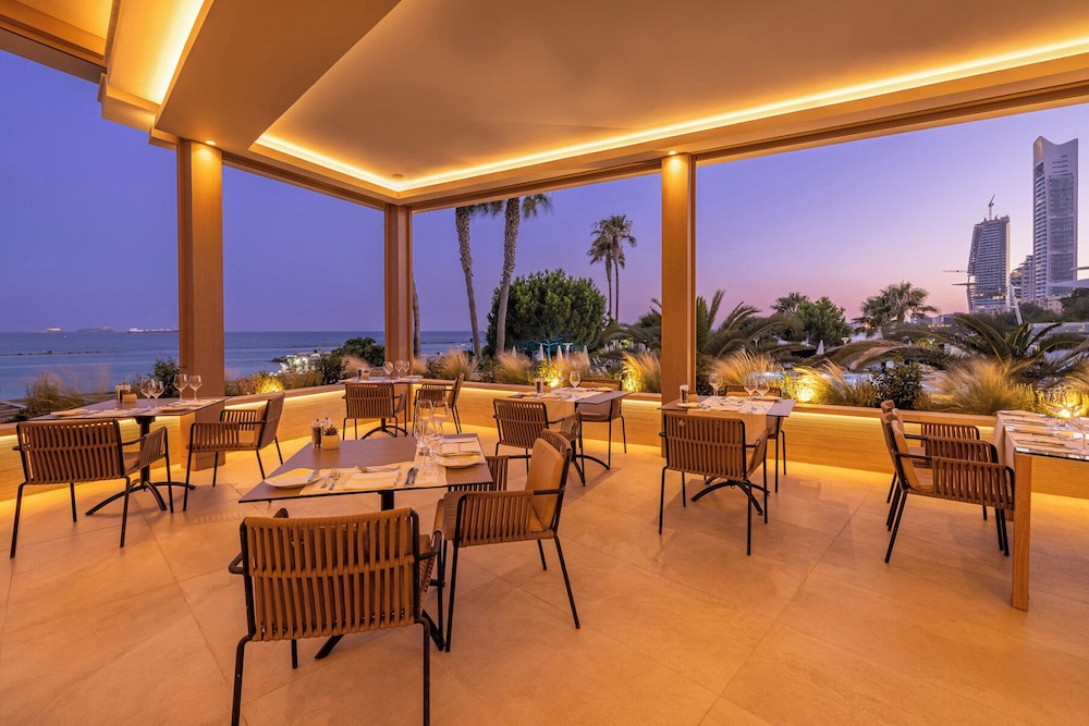 Crowne Plaza Limassol by IHG — Restaurant & bars in Limassol, Limassol Region
