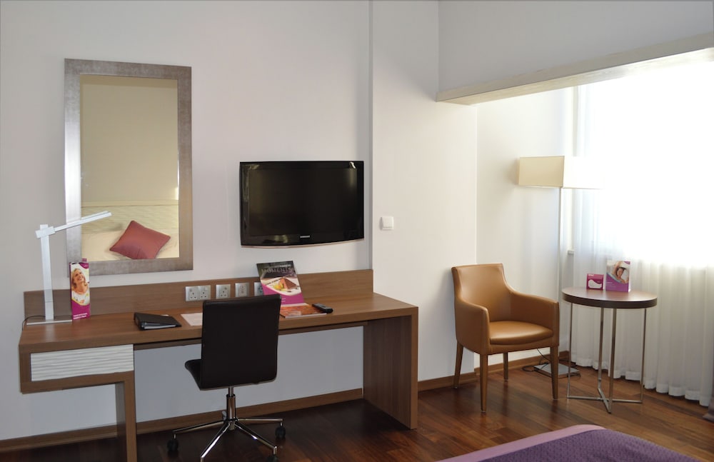 Crowne Plaza Limassol by IHG — Hotel rooms in Limassol, Limassol Region