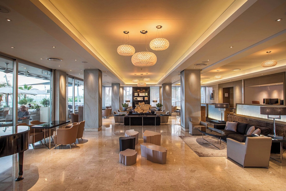 Crowne Plaza Limassol by IHG — Restaurant & bars in Limassol, Limassol Region