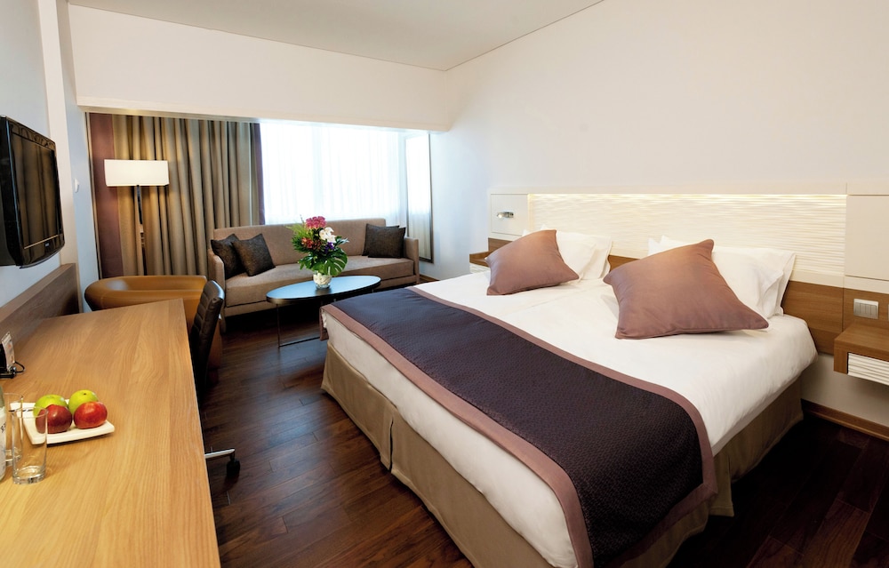 Crowne Plaza Limassol by IHG — Hotel rooms in Limassol, Limassol Region