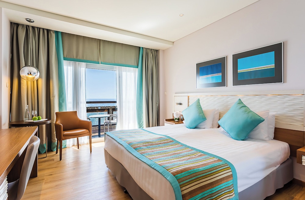 Crowne Plaza Limassol by IHG — Hotel rooms in Limassol, Limassol Region