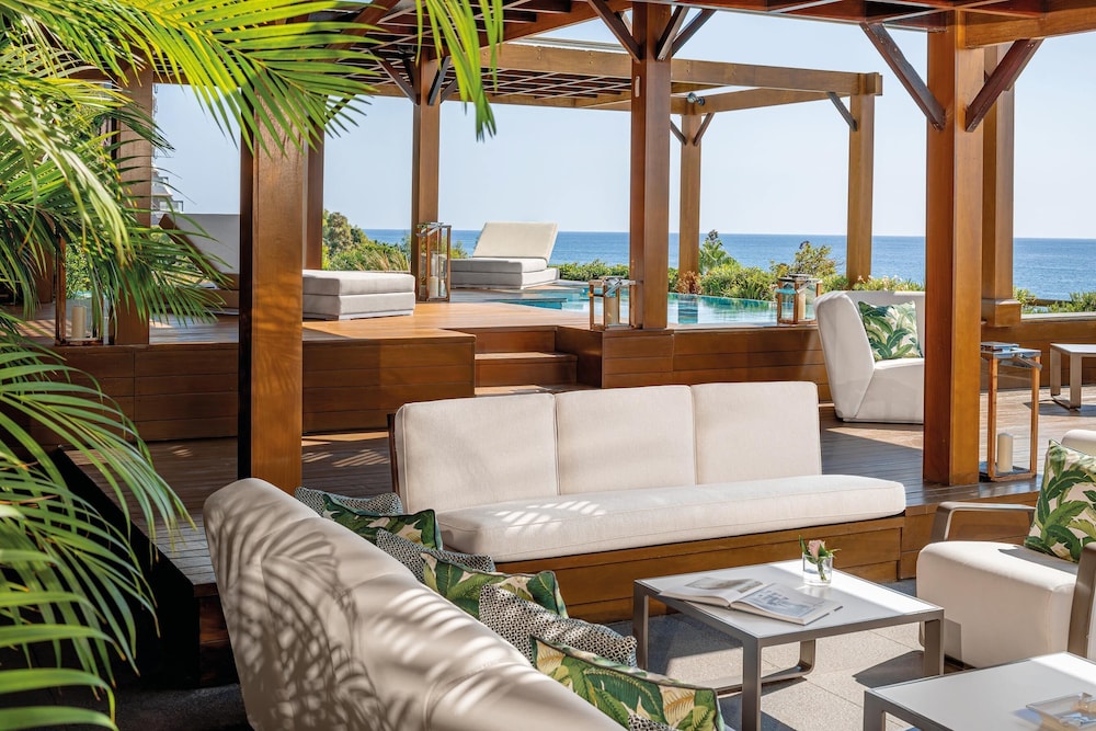Four Seasons Hotel — Swimming pool in Limassol, Limassol Region