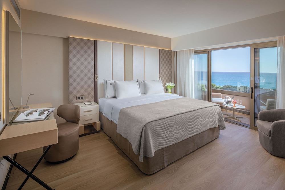 Four Seasons Hotel — Hotel rooms in Limassol, Limassol Region