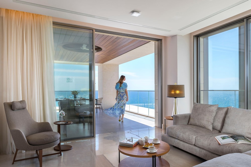 Four Seasons Hotel — Hotel rooms in Limassol, Limassol Region