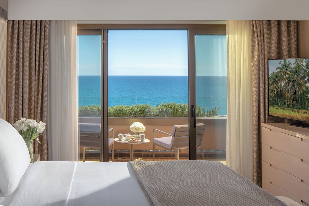 Four Seasons Hotel — Hotel rooms in Limassol, Limassol Region
