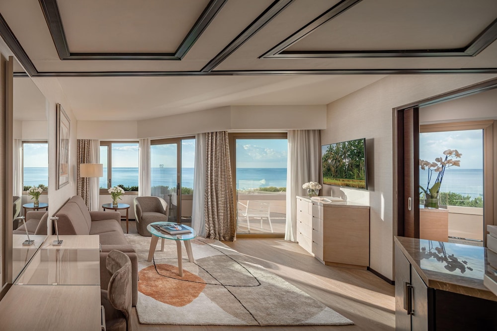 Four Seasons Hotel — Hotel rooms in Limassol, Limassol Region