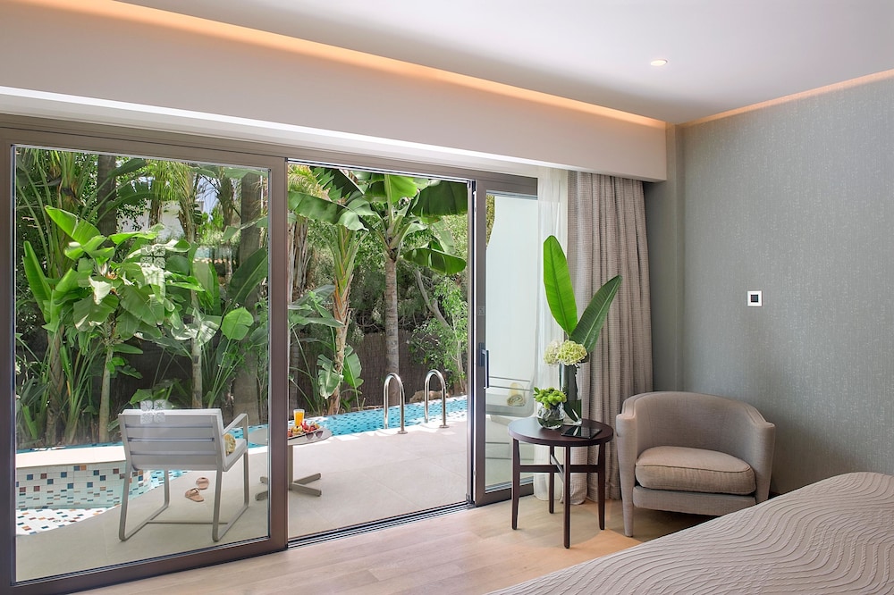 Four Seasons Hotel — Hotel rooms in Limassol, Limassol Region