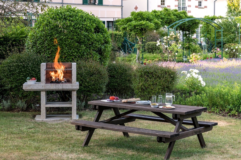 Marriott Village d'Ile-de-France — Restaurant & bars in Disneyland Paris, Ile-de-France