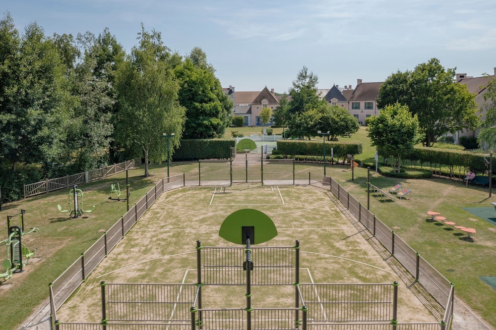 Marriott Village d'Ile-de-France — Sports & recreation in Disneyland Paris, Ile-de-France