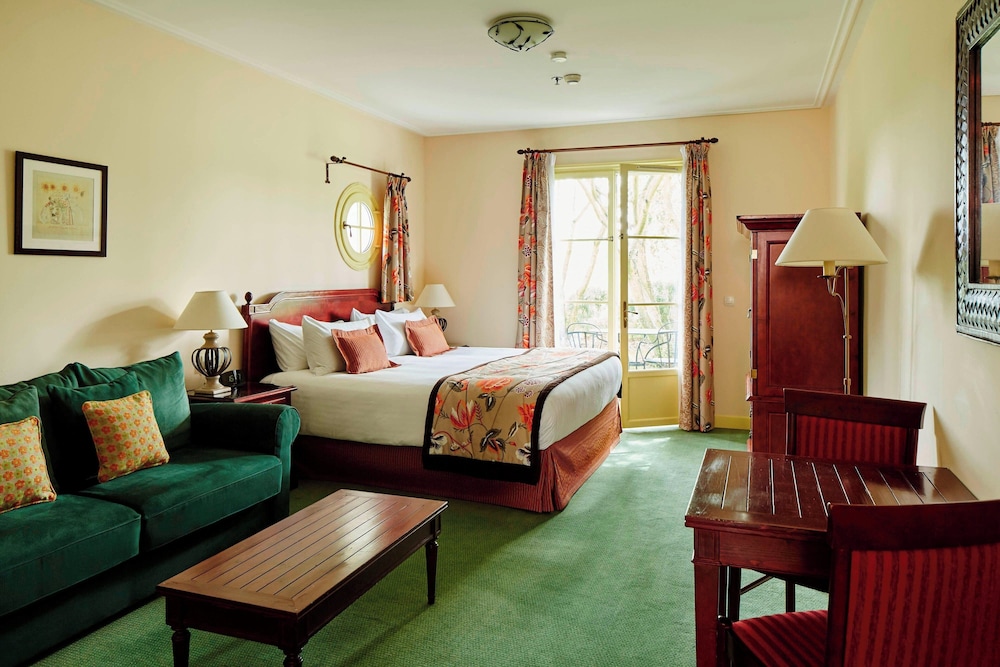 Marriott Village d'Ile-de-France — Hotel rooms in Disneyland Paris, Ile-de-France