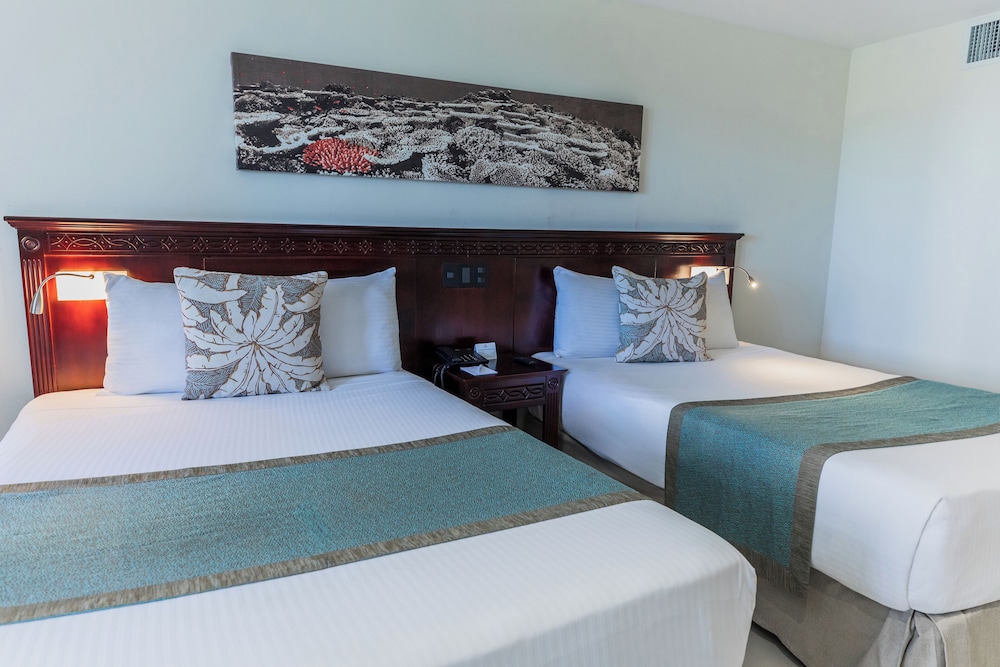 Dominican Fiesta Hotel — Hotel rooms in Santo Domingo, Distrito Nacional