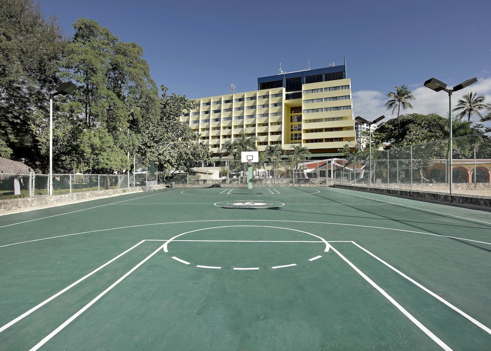 Dominican Fiesta Hotel — Sports & recreation in Santo Domingo, Distrito Nacional