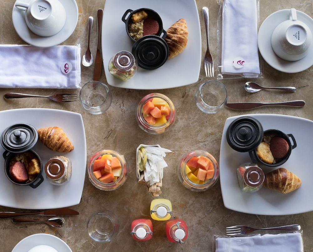 Dominican Fiesta Hotel — Restaurant & bars in Santo Domingo, Distrito Nacional