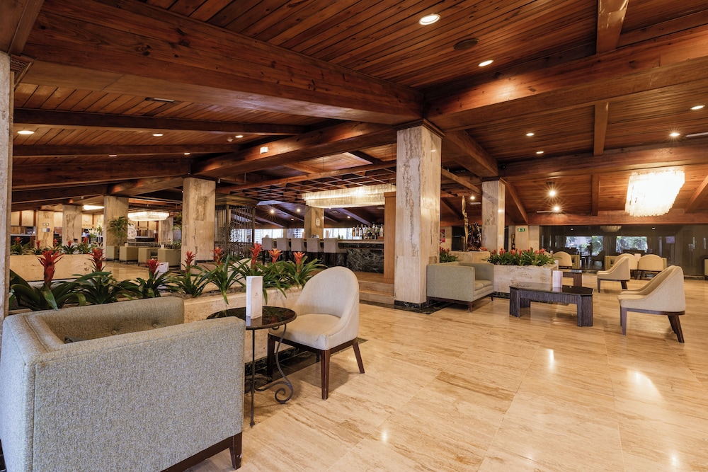 Dominican Fiesta Hotel — Restaurant & bars in Santo Domingo, Distrito Nacional