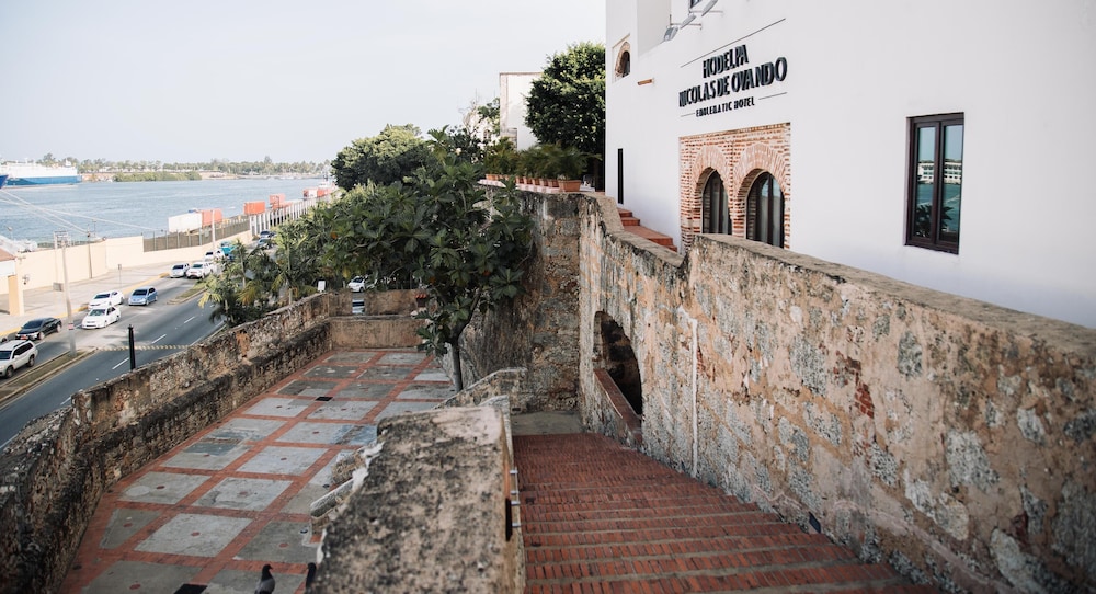 Hodelpa Nicolas de Ovando — Hotel building in Santo Domingo, Distrito Nacional