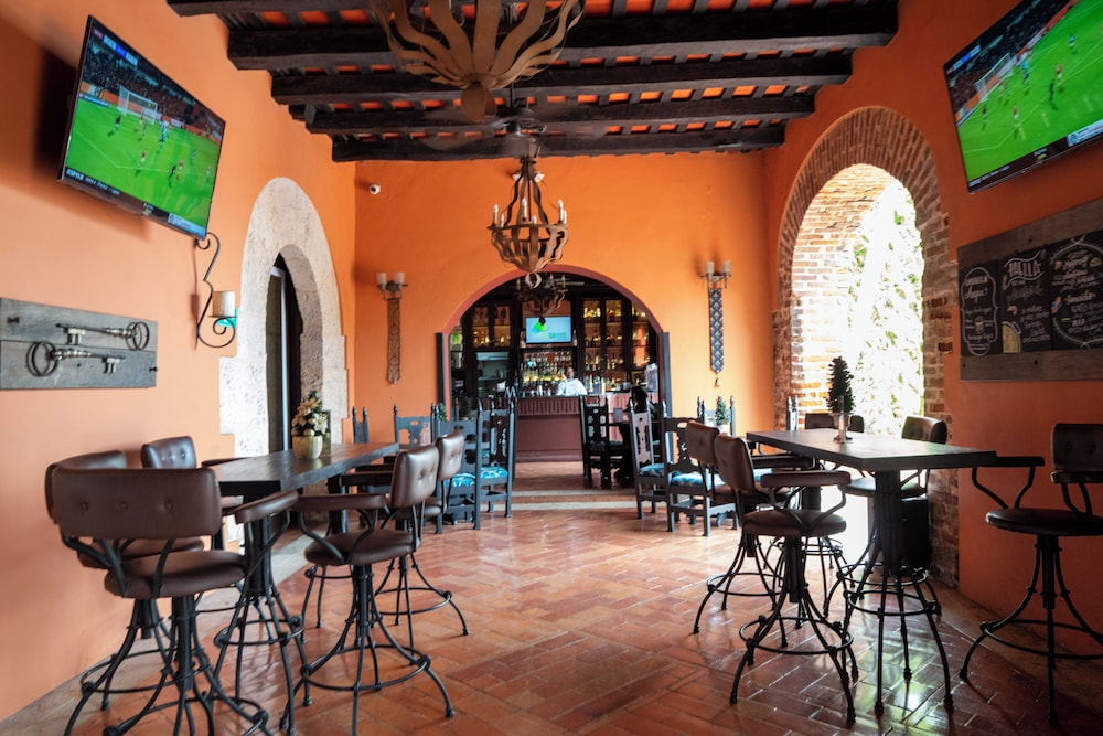 Hodelpa Nicolas de Ovando — Restaurant & bars in Santo Domingo, Distrito Nacional