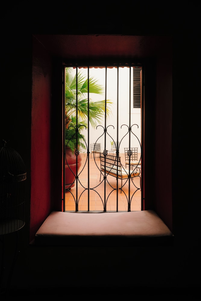 Hodelpa Nicolas de Ovando — Hotel building in Santo Domingo, Distrito Nacional