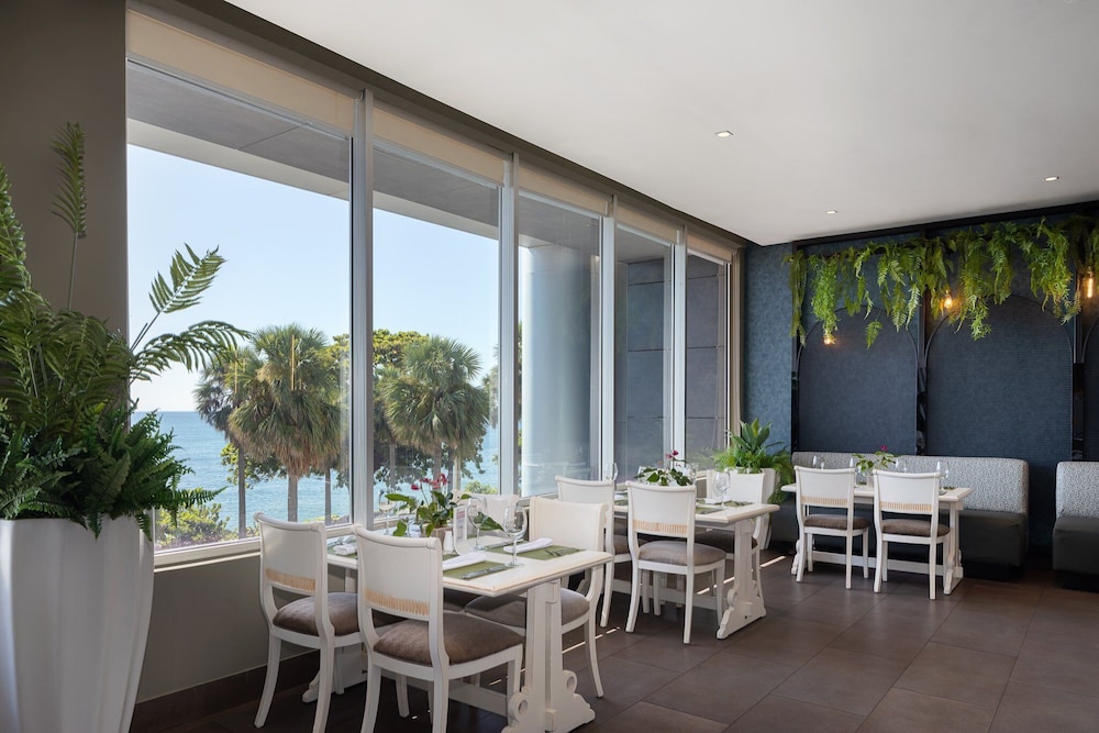 Crowne Plaza Santo Domingo by IHG — Restaurant & bars in Santo Domingo, Distrito Nacional
