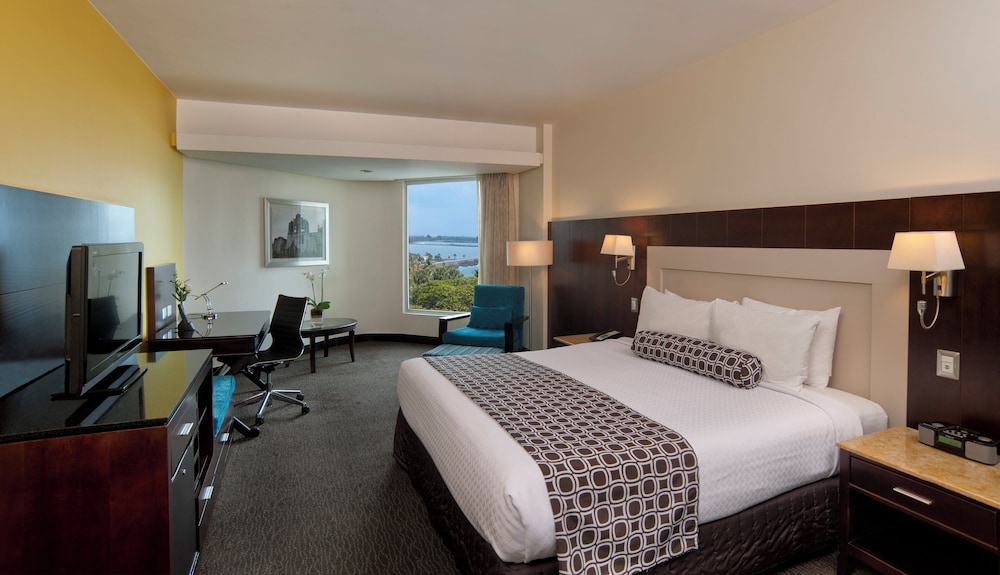 Crowne Plaza Santo Domingo by IHG — Hotel rooms in Santo Domingo, Distrito Nacional