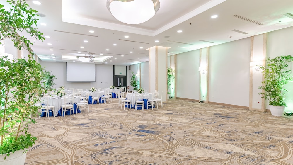 Crowne Plaza Santo Domingo by IHG — Hotel building in Santo Domingo, Distrito Nacional