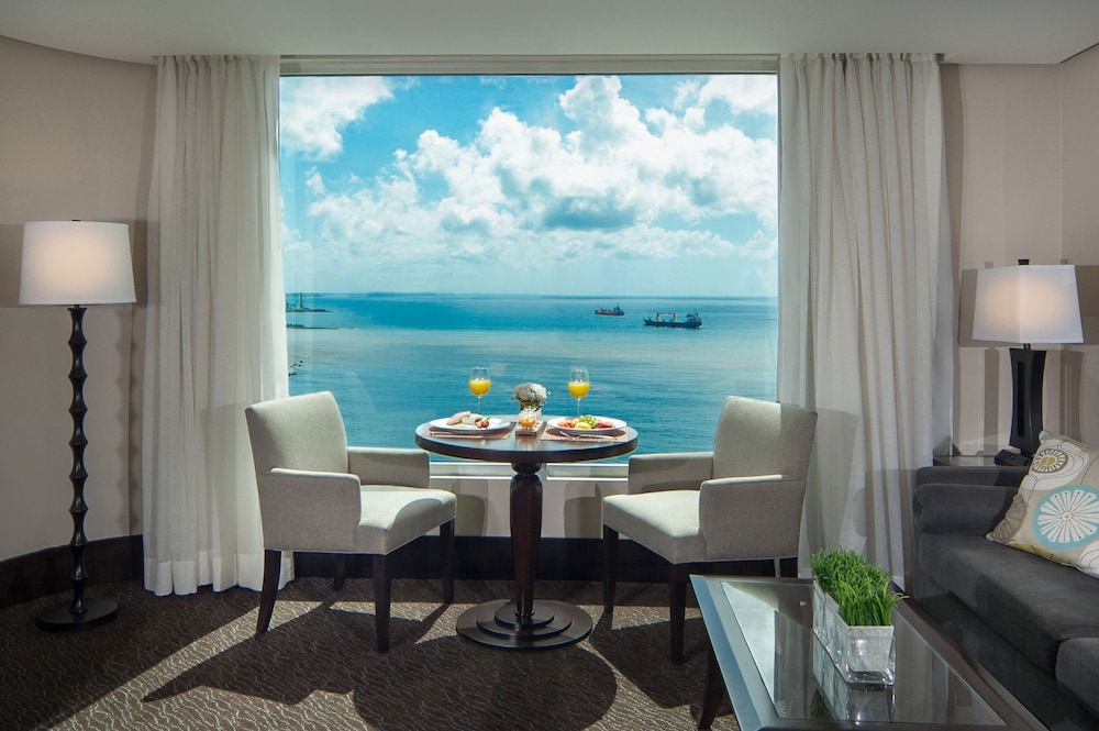 Crowne Plaza Santo Domingo by IHG — Hotel rooms in Santo Domingo, Distrito Nacional
