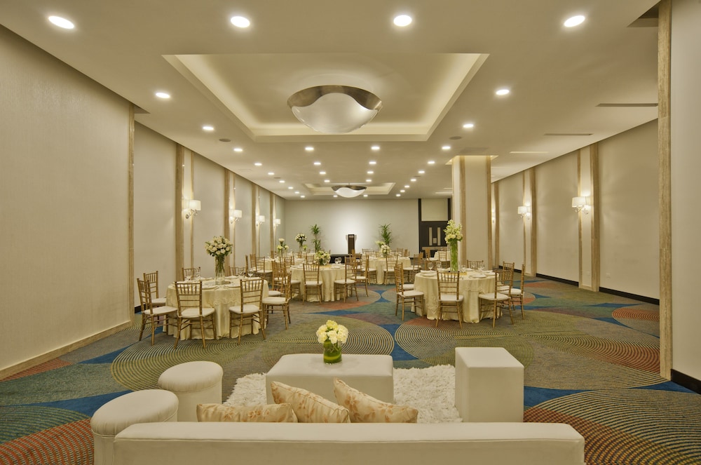 Crowne Plaza Santo Domingo by IHG — Hotel building in Santo Domingo, Distrito Nacional