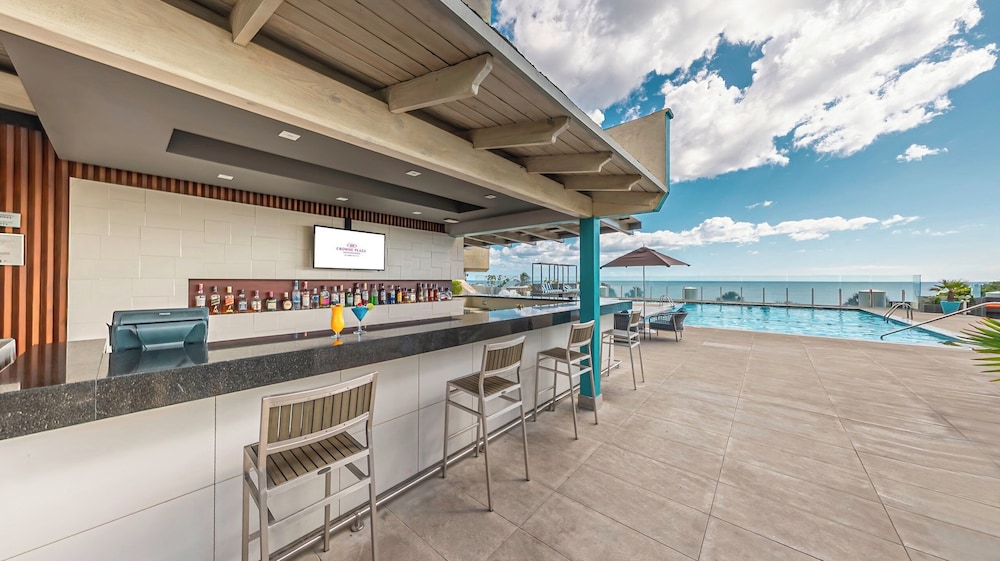 Crowne Plaza Santo Domingo by IHG — Restaurant & bars in Santo Domingo, Distrito Nacional