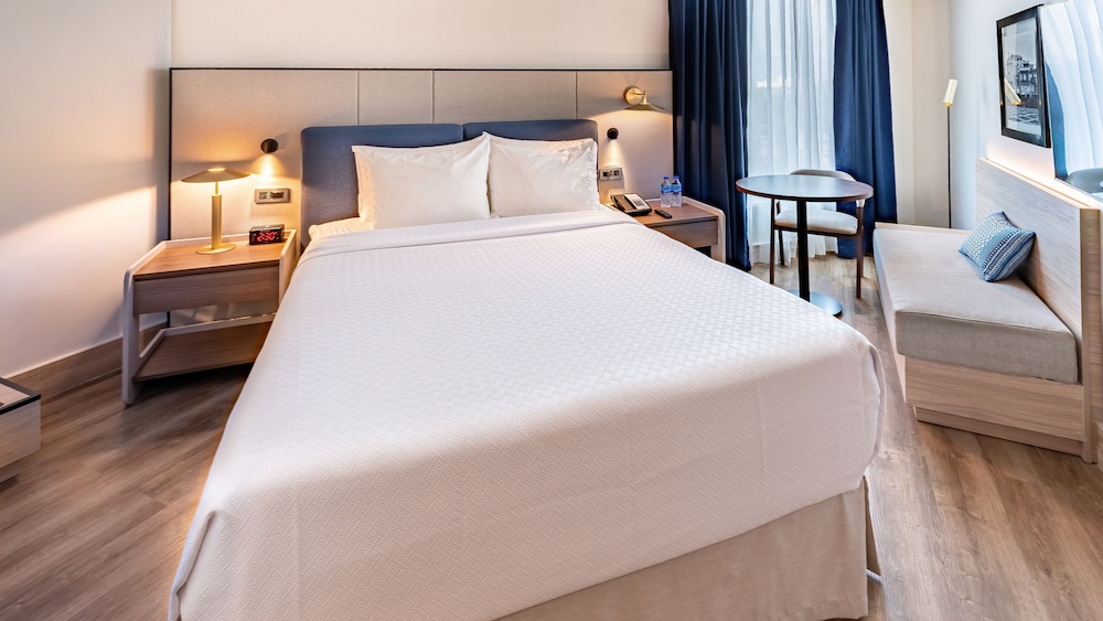 Crowne Plaza Santo Domingo by IHG — Hotel rooms in Santo Domingo, Distrito Nacional