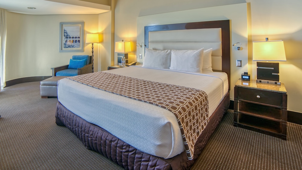 Crowne Plaza Santo Domingo by IHG — Hotel rooms in Santo Domingo, Distrito Nacional
