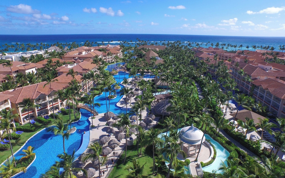 Majestic Colonial Punta Cana - All Inclusive — Swimming pool in Bavaro, La Altagracia