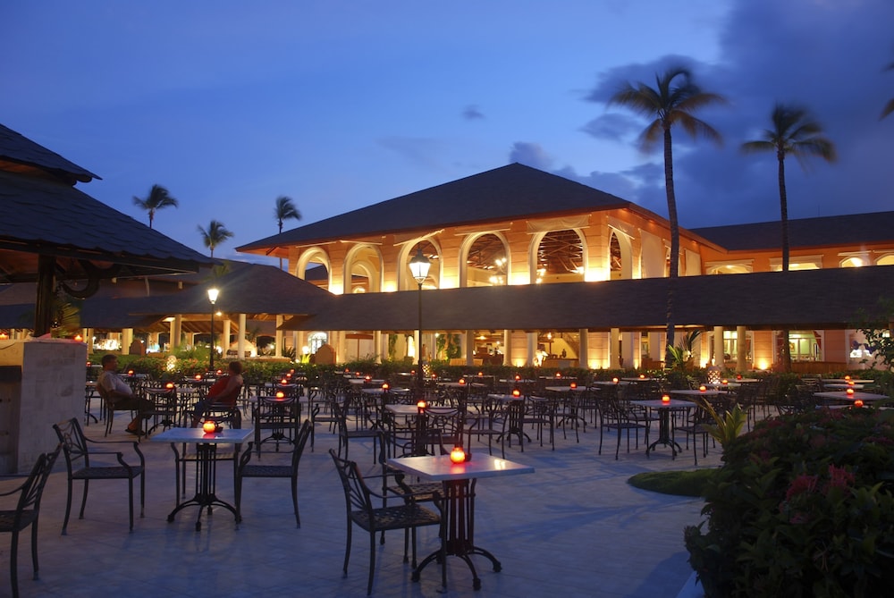 Majestic Colonial Punta Cana - All Inclusive — Restaurant & bars in Bavaro, La Altagracia
