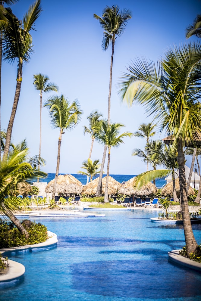 Majestic Colonial Punta Cana - All Inclusive — Swimming pool in Bavaro, La Altagracia
