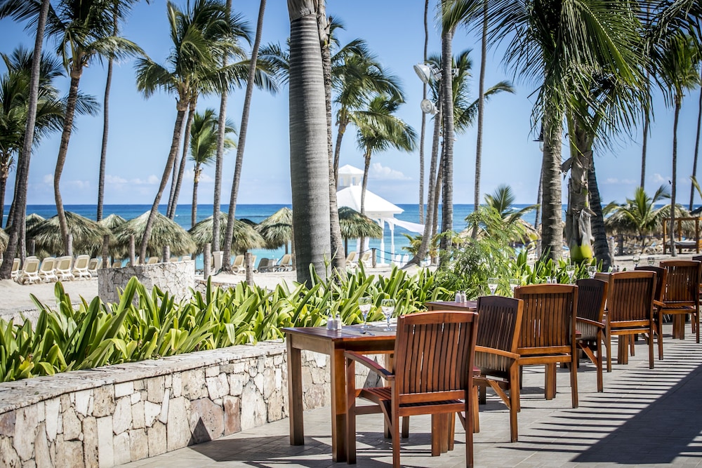 Majestic Colonial Punta Cana - All Inclusive — Restaurant & bars in Bavaro, La Altagracia